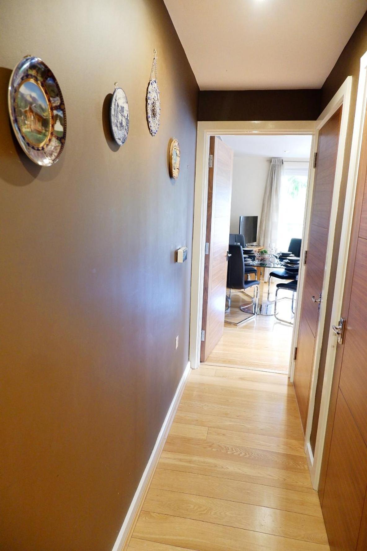 Stunning Apartment Close To Cambridge Station With Free Parking! Exterior photo